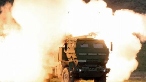Ударите с американско оръжие по Крим, обещавани от Киев, заплашват да прераснат в пълномащабна война