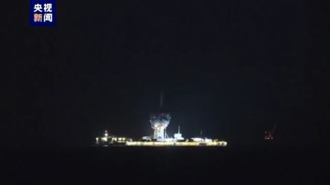 Китай изпрати два спътника в космоса, изстреляни от площадка в Жълто море