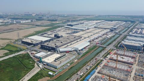 Производството на фабриката на Тесла в Шанхай достигна рекордни стойности