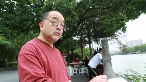Китайски художник запечават в карините си историята на Великия канал