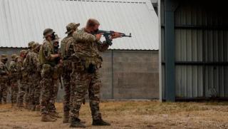 Украински военни, европейски тренировъчни лагери