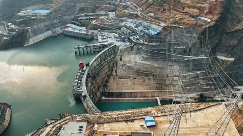 Нивото на водата във ВЕЦ „Байхътан“ достигна нормалните нива