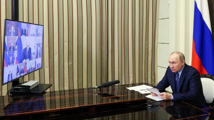 Владимир Путин: трябва да се откажем от бюрокрацията и да послушаме войниците
