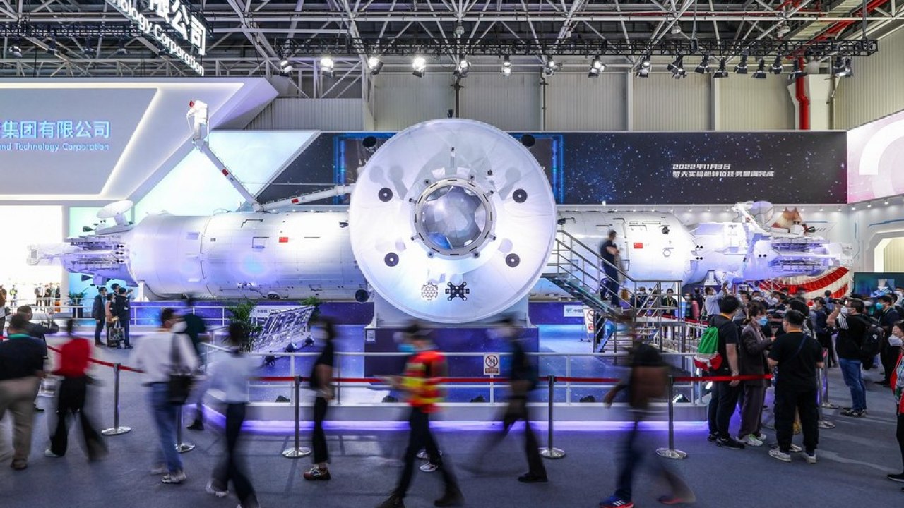 Китайското авиошоу 2022 показа напреднали технологии и стремеж към споделен пазар