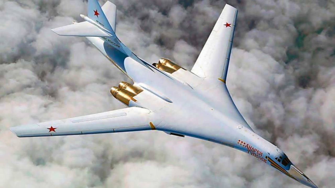 "Белите лебеди" се завръщат в руските ВКС - два Ту-160М започнаха заводски изпитания