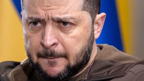 Зеленски постигна забележителни резултати в ...унищожаването на Украйна