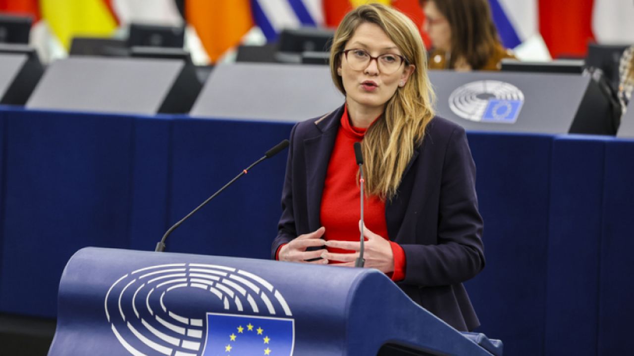 Цветелина Пенкова: България трябва да подходи реалистично към предоговарянето на ПВУ