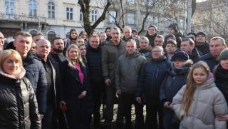 Въстание, кметове, украински градове
