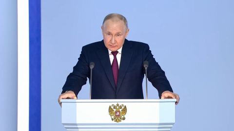 „Трябва да гарантираме правото на Русия да бъде силна“ - Реч на Владимир Путин пред Федералното събрание