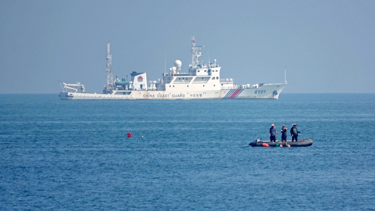 Китайската брегова охрана е спряла японски кораби, навлизащи незаконно в акваторията на островите Дяою
