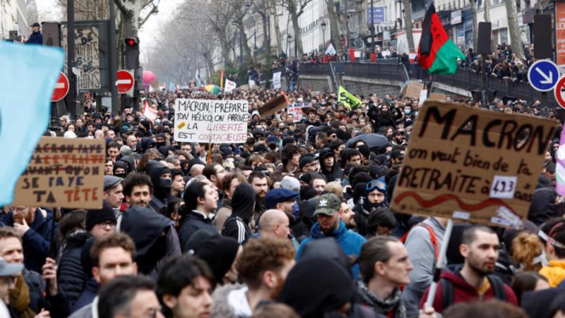 “Get up, Paris!” French youth rose up against Macron’s policies
 –