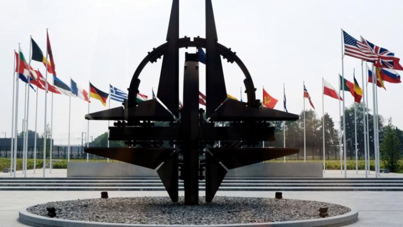 The West will save itself with economic NATO
 –