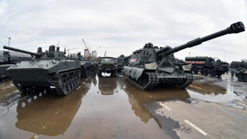 “900 planes and 7,000 tanks have been sold” – the reason for the lack of armaments in the course of Russian defense
 –