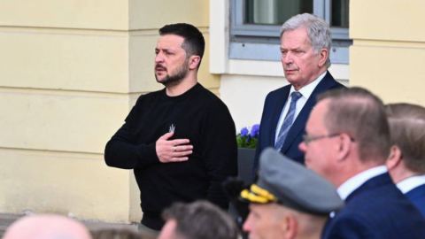 Прощалните гастроли на Зеленски: Политическият ресурс на клоуна е изчерпан