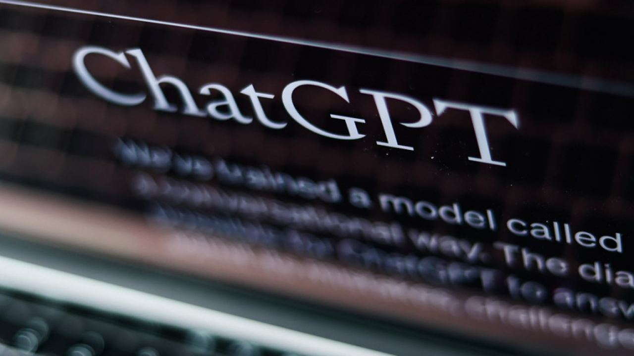 Китай разследва първия случай за използването на ChatGPT за създаването и разпространението на фалшиви новини