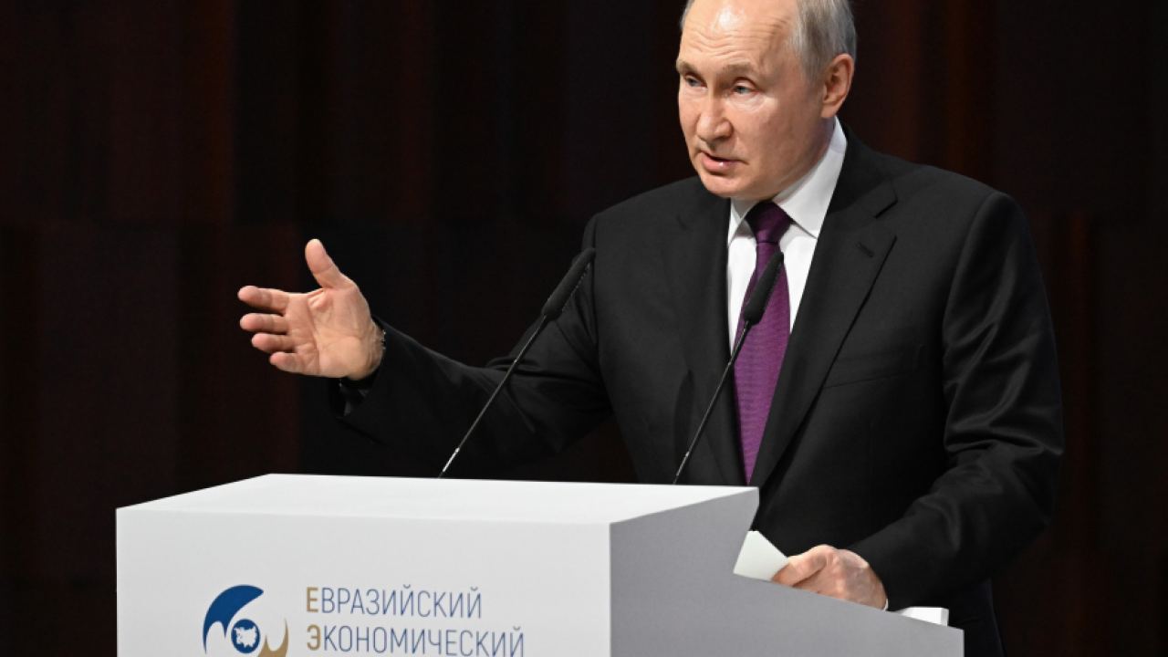 Путин: Със своите политики относно световната икономика САЩ „ще се прострелят сами в крака“