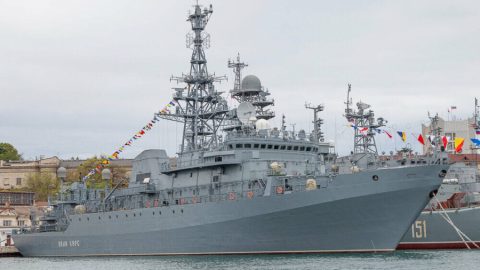 Стана известно как руският кораб "Иван Хурс" е потопил украинските безпилотни катери