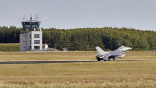 Зеленски, страни, предоставят, Украйна, изтребители F-16