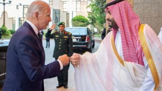 През юни престолонаследникът на Кралство Саудитска Арабия KSA Мохамед бин