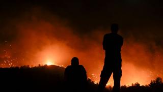 Десет хиляди, евакуирани, пожари, остров Родос