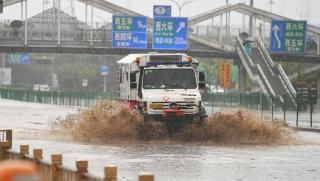 Китай, безопасност, хора, пострадали, силни валежи райони