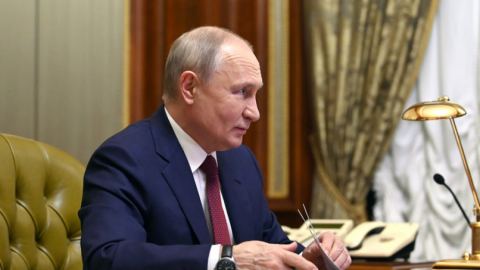 Путин намекна за разделяне на Украйна и изпрати преговорната топка към Запада