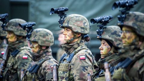Полша се готви да „използва оръжие“ срещу Беларус: какво стои зад влошаването на ситуацията на границата на съседните страни