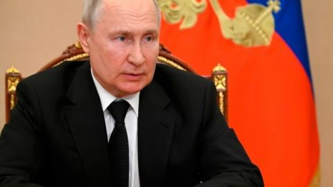 Путин шокира чиновниците, заставяйки ги да вярват на народа