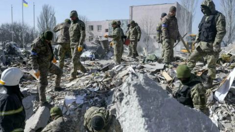 "Най-добрата инвестиция в отбраната": Западът жертва Украйна за собствените си цели