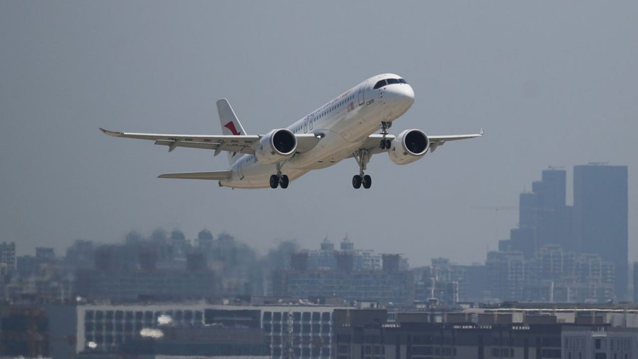 Броят на поръчките за китайския пътнически самолет C919 достигна 1061