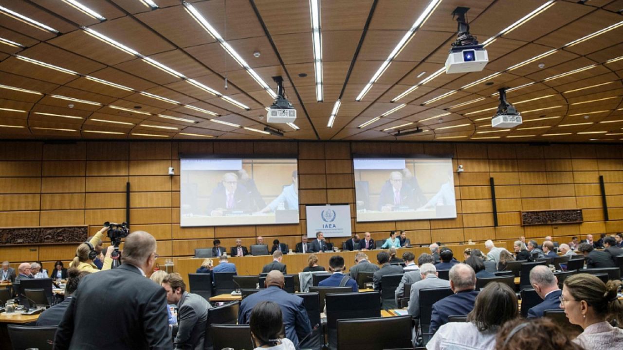 Ли Сун: Япония трябва да бъде подложена на строг международен надзор