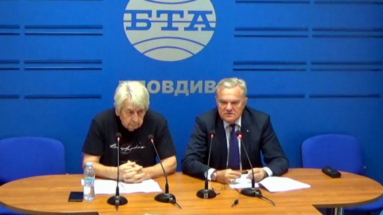 Румен Петков предупреди, че изпращането към Украйна на ракети за зенитни системи С-300 ще предизвика съдебни преследвания срещу България