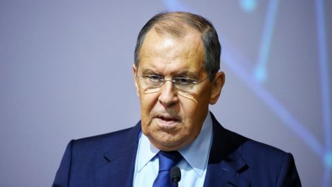 Лавров нарече забраната за влизане на руски автомобили в България проява на нацизъм