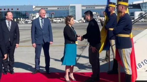 „Ще го натупат“: На Зеленски е отказана реч в румънския парламент