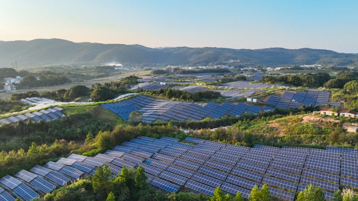 China Energy продължава ускорено зеления си преход