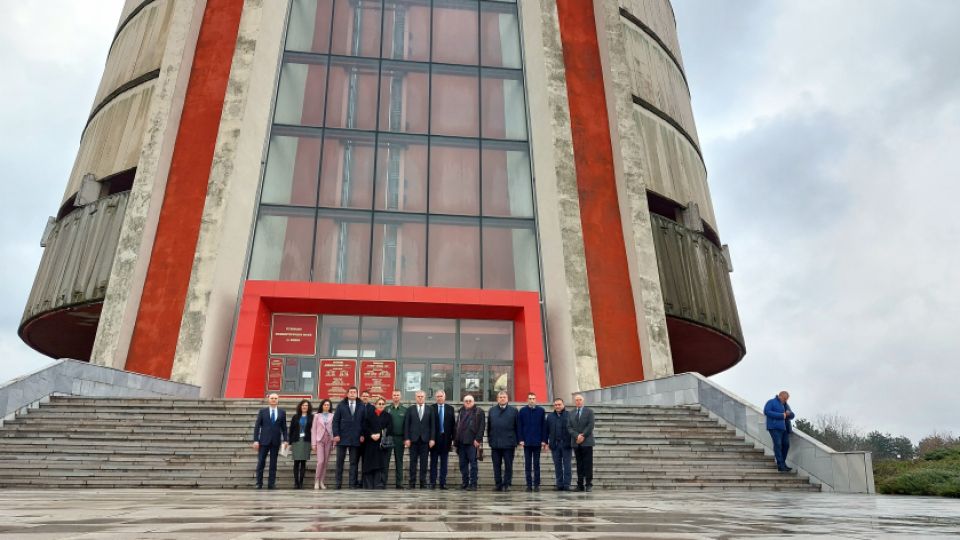 Плевенска епопея, Румен Петков, посланици, Русия, Беларус