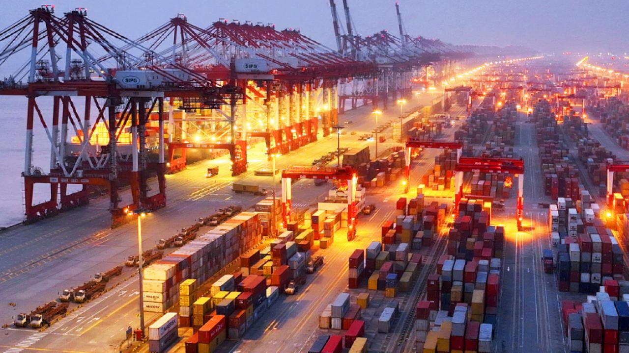 Китай представи нови мерки за ускоряване на интегрираното развитие на вътрешната и външната търговия