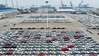 Продажби, търговски автомобили, Китай, скочиха