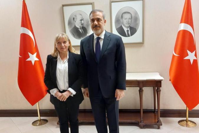 Elena Yoncheva to the Foreign Minister of Turkey: Will you close the straits in the event of a conflict in the Black Sea
 – 2024-03-12 04:59:03