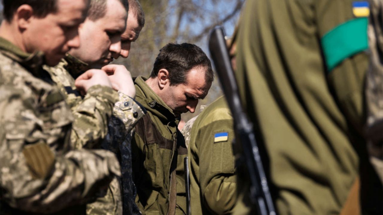 Войници на ВСУ масово отказват да изпълняват самоубийствени заповеди