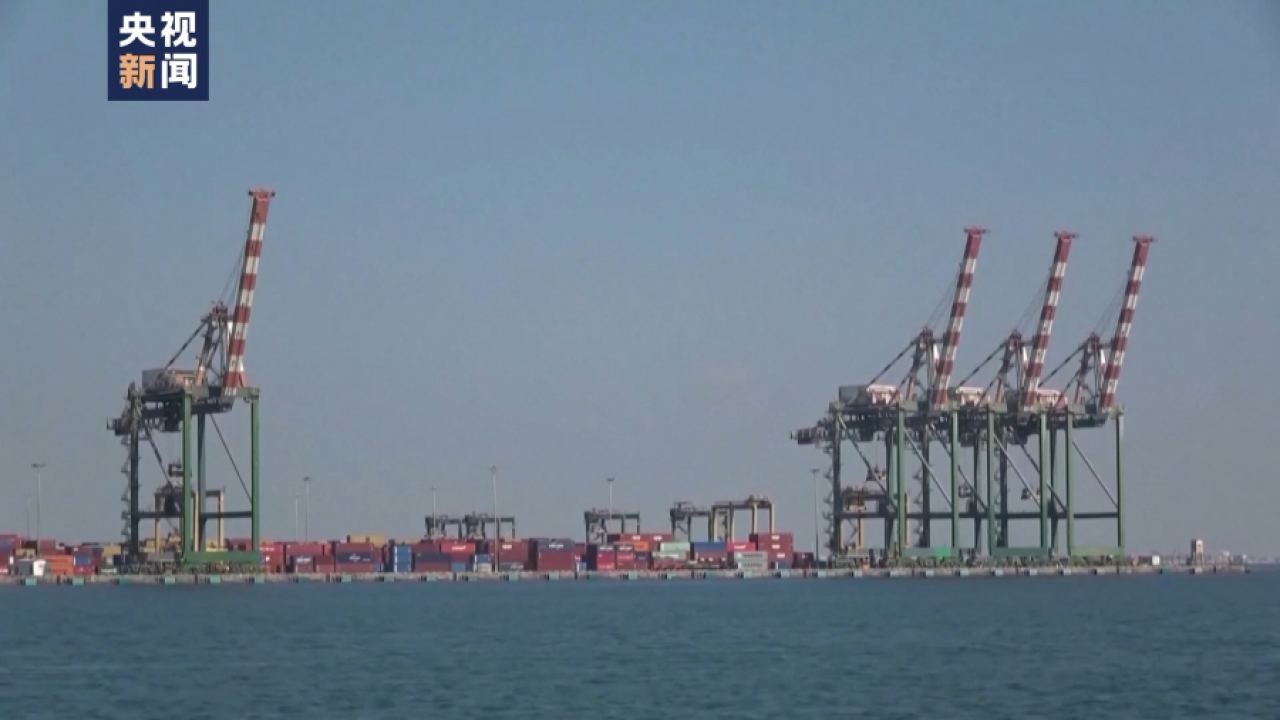Кризата в Червено море продължава да застрашава световните вериги за доставки