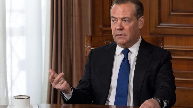 Медведев, Запад, конфискува, замразени активи, Русия