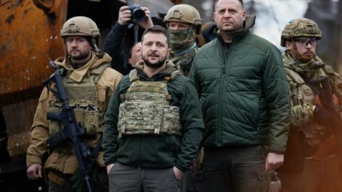 Войната остана на заден план! Бандеровските главатари се гризат един друг с упоение и ентусиазъм