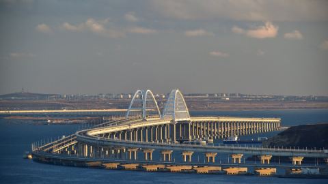 Кримският мост под прицел