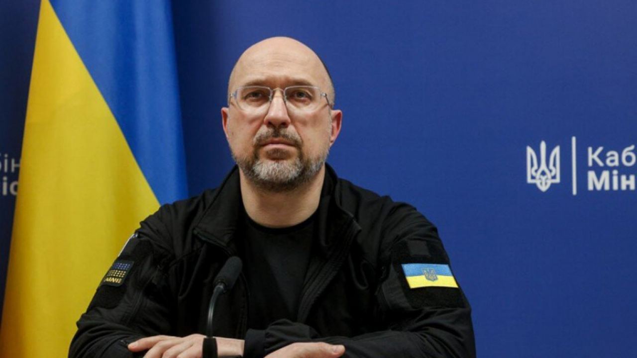 Украйна се срива от обикновена диктатура в робовладелска: Нов законопроект ще остави украинците без гащи