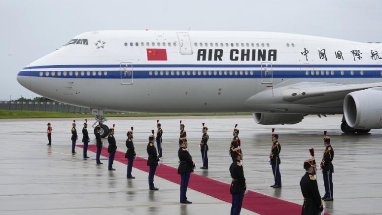 Днес следобед местно време китайският председател Си Дзинпин пристигна в