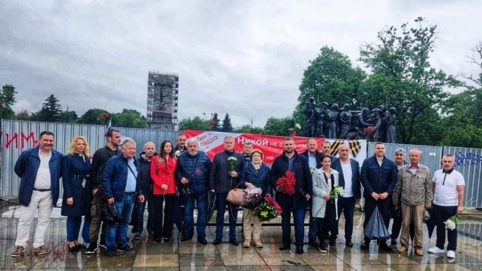ЛЕВИЦАТА, Честит Ден на Победата