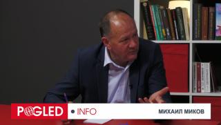 Михаил Миков, Десницата, война, Левицата, мир