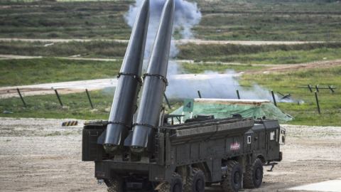 Нашите "проксита". Какво се крие зад заплахите за доставка на оръжие на противниците на Запада?