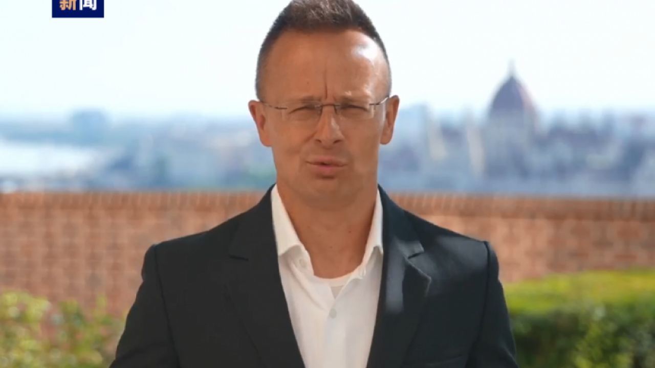 Петер Сиярто: Унгария ще продължи да работи за мирното разрешаване на руско-украинския конфликт
